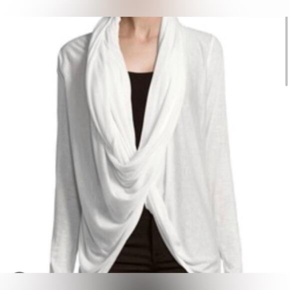 NWT. Alice & Olivia White Wrap cardigan blouse . Cotton blend. Medium. Flawed - Picture 1 of 15